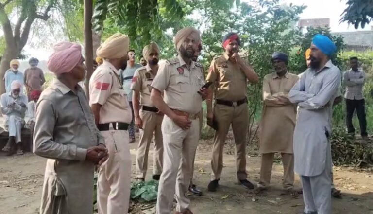 ਮਾਨਸਾ ’ਚ ਟੈਂਕੀ ’ਤੇ ਚੜ੍ਹਿਆ ਬਜ਼ੁਰਗ ਜੋੜਾ/ ਪੁੱਤਰ ਤੇ ਨੂੰਹ ਲਈ ਮੰਗਿਆ ਇਨਸਾਫ/ ਖੁਦਕੁਸ਼ੀ ਮਾਮਲੇ ’ਚ ਦਰਜ ਹੋਇਆ ਸੀ ਕੇਸ