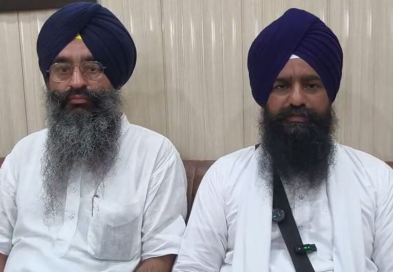 ਸ੍ਰੀ ਕੀਰਤਪੁਰ ਸਾਹਿਬ ਵਿਖੇ ਪ੍ਰਕਾਸ਼ ਪੁਰਬ ਦੀਆਂ ਰੌਣਕਾਂ/ ਗੁਰਦੁਆਰਾ ਸ਼ੀਸ਼ ਮਹਿਲ ਸਾਹਿਬ ਵਿਖੇ ਵਿਸ਼ਾਲ ਸਮਾਗਮ/ ਜਥੇਦਾਰ ਗੜਗੱਜ ਤੇ ਐਡਵੋਕੇਟ ਧਾਮੀ ਨੇ ਦਿੱਤੀ ਵਧਾਈ