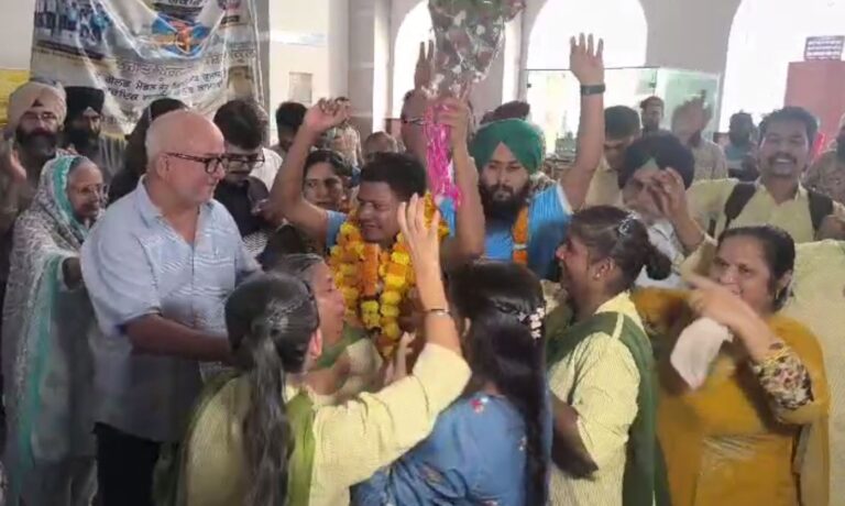 ਅੰਮ੍ਰਿਤਸਰ ਪਿੰਗਲਵਾੜਾ ਦੇ ਰਮੇਸ਼ ਦਾ ਵਿਦੇਸ਼ ’ਚ ਕਮਾਲ/ ਹਾਂਗਕਾਂਗ ’ਚ ਸਪੈਸ਼ਲ ਓਲੰਪਿਕਸ ’ਚ ਜਿੱਤੇ ਦੋ ਗੋਲਡ ਮੈਡਲ/ ਪਰਿਵਾਰ ਵੱਲੋਂ ਛੱਡੇ ਰਮੇਸ਼ ਦੀ ਪਿੰਗਲਵਾੜਾ ਨੇ ਕੀਤੀ ਸੀ ਸੰਭਾਲ