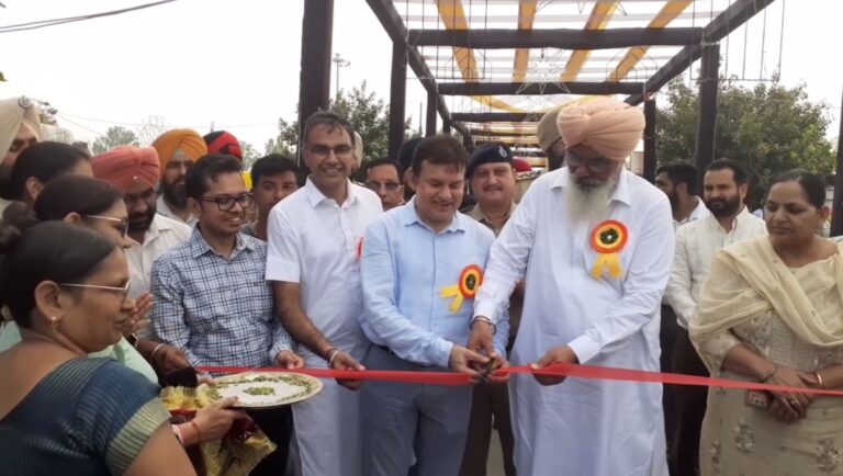 ਬਾਬਾ ਫਰੀਦ ਆਗਮਨ ਪੁਰਬ ਮੌਕੇ ਕਰਾਫਟ ਮੇਲਾ ਸ਼ੁਰੂ/ ਵਿਧਾਇਕ ਸੇਖੋਂ ਤੇ ਡਿਪਟੀ ਕਮਿਸ਼ਨਰ ਨੇ ਕੀਤਾ ਉਦਘਾਟਨ/ ਵੱਖ-ਵੱਖ ਰਾਜਾਂ ਤੋਂ ਆਏ ਦਸਤਕਾਰਾਂ ਦੇ ਲੱਗੇ ਸਟਾਲ