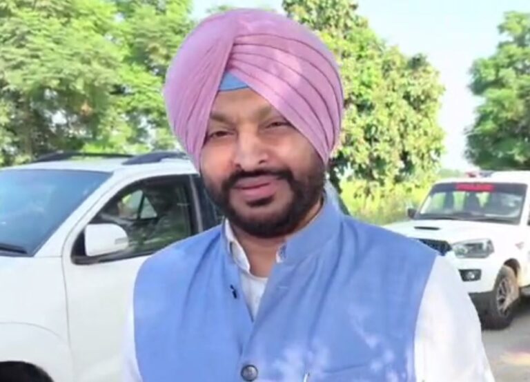 ਭਾਜਪਾ ਆਗੂ ਰਵਨੀਤ ਬਿੱਟੂ ਦਾ ਚੰਨੀ ਵੱਲ ਨਿਸ਼ਾਨਾ/ ਸਿੱਖਿਆ ਬਾਰੇ ਟਿੱਪਣੀ ਨੂੰ ਲੈ ਕੇ ਮੋੜਵਾਂ ਜਵਾਬ/ ਕਿਹਾ, ਚੰਨੀ ਵਾਲੀ ਪੜ੍ਹਾਈ ਅਸੀਂ ਨਹੀਂ ਕੀਤੀ…