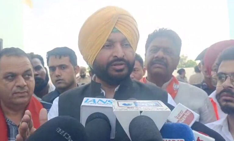ਮੁਕਤਸਰ ਸਾਹਿਬ ’ਚ ਸਰਕਾਰ ’ਤੇ ਵਰ੍ਹੇ ਭਾਜਪਾ ਆਗੂ/ ਨਸ਼ਿਆਂ ਦੀ ਆਮਦ ਨੂੰ ਲੈ ਕੇ ਕੀਤਾ ਪਲਟਵਾਰ/ ਪੰਜਾਬ ਨੂੰ ਨਸ਼ਿਆਂ ਦੀ ਮੰਡੀ ਬਣਾਉਣ ਦੇ ਇਲਜ਼ਾਮ