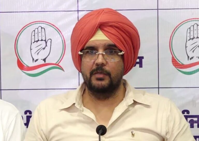 ਨਸ਼ਿਆਂ ਨੂੰ ਲੈ ਕੇ ਕਾਂਗਰਸ ਦੀ ਪ੍ਰੈੱਸ ਕਾਨਫਰੰਸ/ ਸੀਨੀਆਰ ਆਗੂ ਰਾਣਾ ਬਲਜੀਤ ਸਿੰਘ ਨੇ ਕੀਤਾ ਸੰਬੋਧਨ/ ਪੰਜਾਬ ਤੇ ਕੇਂਦਰ ਸਰਕਾਰ ਵੱਲ ਤਿੱਖੇ ਨਿਸ਼ਾਨੇ
