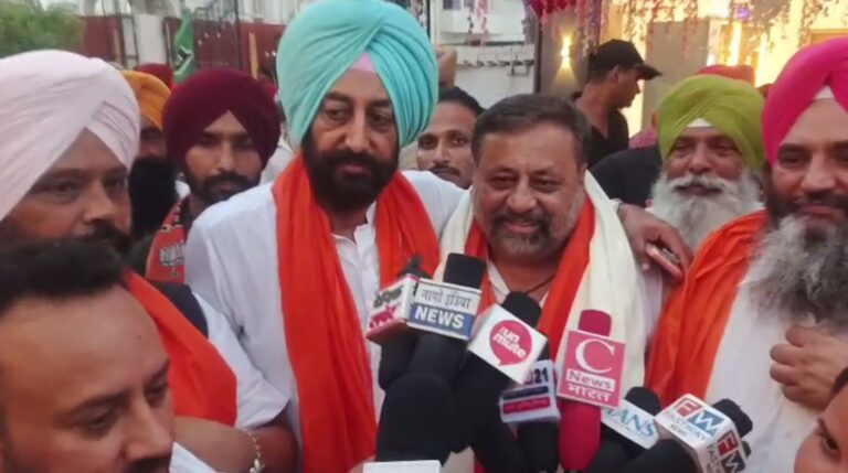 ਅੰਮ੍ਰਿਤਸਰ ’ਚ ਭਾਜਪਾ ਦੀ ਨਸ਼ਾ ਮੁਕਤੀ ਯਾਤਰਾ/ ਨਸ਼ਾ ਤਸਕਰਾਂ ਖਿਲਾਫ ਸਿੱਧੀ ਕਾਰਵਾਈ ਦਾ ਵਾਅਦਾ/ ਪੰਜਾਬ ਨੂੰ ਉੱਡਦਾ ਨਹੀਂ ਰੰਗਲਾ ਪੰਜਾਬ ਬਣਾਏਗੀ ਭਾਜਪਾ