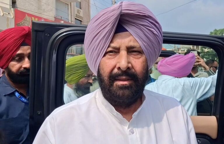 ਫਤਹਿਗੜ੍ਹ ਸਾਹਿਬ ਪਹੁੰਚੇ ਭਾਜਪਾ ਪੰਜਾਬ ਪ੍ਰਧਾਨ ਕੇਵਲ ਢਿੱਲੋਂ/ ਨਸ਼ਾ ਵਿਰੋਧੀ ਰੈਲੀ ਦੀਆਂ ਤਿਆਰੀ ਦਾ ਜਾਇਜ਼ਾ/ ਸਮਾਜ ਨੂੰ ਜ਼ਿੰਮੇਵਾਰੀ ਨਿਭਾਉਣ ਦਾ ਦਿੱਤਾ ਸਨੇਹਾ