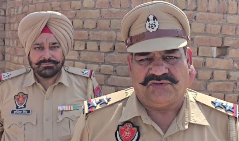 ਅਬੋਹਰ ’ਚ ਮੌਜੂਦਾ ਸਰਪੰਚ ਦੇ ਘਰ ’ਤੇ ਫਾਇਰਿੰਗ/ ਮੋਟਰ ਸਾਇਕਲ ਸਵਾਰ ਗੋਲੀਆਂ ਚਲਾ ਕੇ ਫਰਾਰ/ ਪੁਲਿਸ ਕਰ ਰਹੀ ਜਾਂਚ