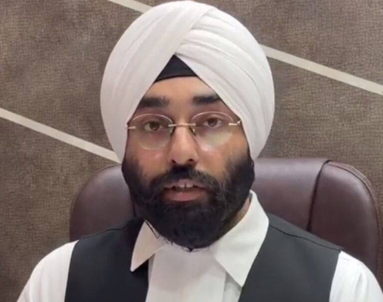 ਗੁਰਦਾਸਪੁਰ ਦੀ ਉਪਭੋਗਤਾ ਅਦਾਲਤ ਦਾ ਵੱਡਾ ਫੈਸਲਾ/ ਨੌਕਰੀ ਵਾਅਦਾ ਪੂਰਾ ਨਾ ਕਰਨ ਵਾਲੀ ਕੰਪਨੀ ਨੂੰ ਜੁਰਮਾਨਾ/ ਪੂਰੀ ਫੀਸ ਦੇ ਨਾਲ 15 ਹਜ਼ਾਰ ਮੁਆਵਜ਼ੇ ਦੇਣ ਦੇ ਹੁਕਮ
