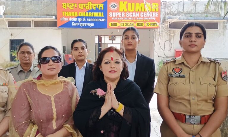 ਧਾਰੀਵਾਲ ਥਾਣੇ ਪਹੁੰਚੀ ਹਿਊਮਨ ਰਾਈਟਸ ਕਮਿਸ਼ਨ ਟੀਮ/ ਸਾਫ-ਸਫਾਈ ਤੇ ਜਨਤਕ ਸਹੂਲਤਾਂ ਦਾ ਲਿਆ ਜਾਇਜ਼ਾ/ ਹਵਾਲਾਤੀਆਂ ਨਾਲ ਕੀਤੀ ਗੱਲਬਾਤ